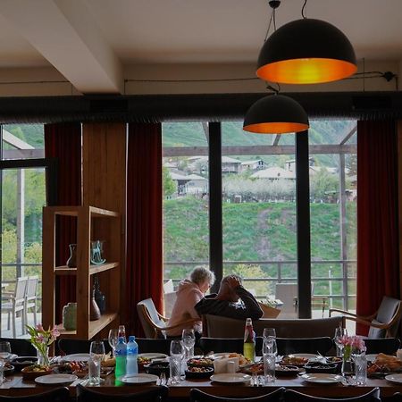 Hotel Stancia Kazbegi - City Center Екстериор снимка