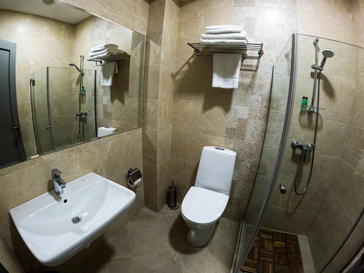 Hotel Stancia Kazbegi - City Center Екстериор снимка